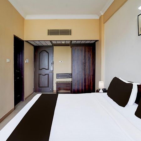 Super Townhouse Koyambedu Hotel Chennai Bagian luar foto