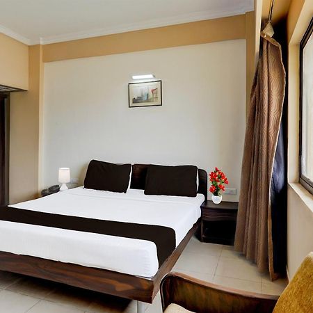 Super Townhouse Koyambedu Hotel Chennai Bagian luar foto