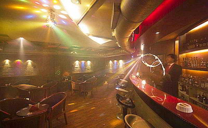 Super Townhouse Koyambedu Hotel Chennai Bagian luar foto