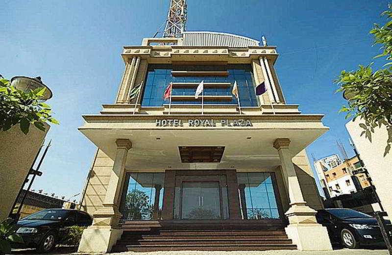 Super Townhouse Koyambedu Hotel Chennai Bagian luar foto