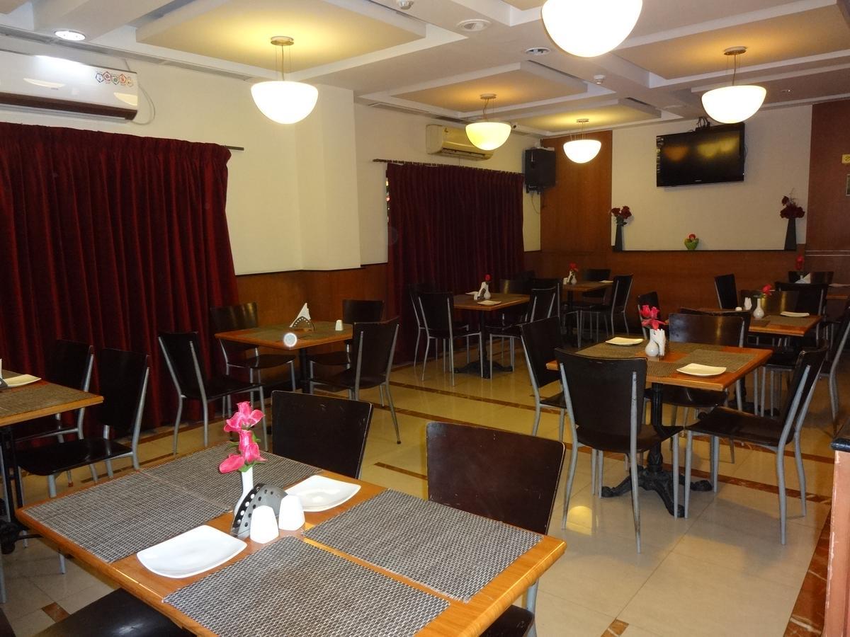 Super Townhouse Koyambedu Hotel Chennai Bagian luar foto